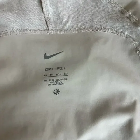 Nike Trail Dri Fit Crop Top Athletic Running Size XS Athletic Running Hiking Gym - Picture 7 of 10